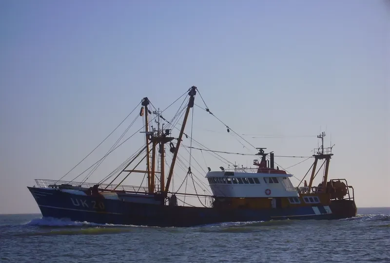 PETRA Fishing Vessel IMO 7912422 photo 2