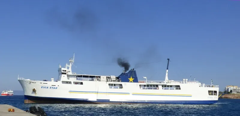 EVIA STAR Ro-Ro IMO 7912525 photo 3