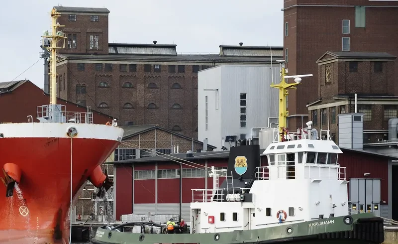 KARLSHAMN Tug Boat IMO 7912678 photo 6
