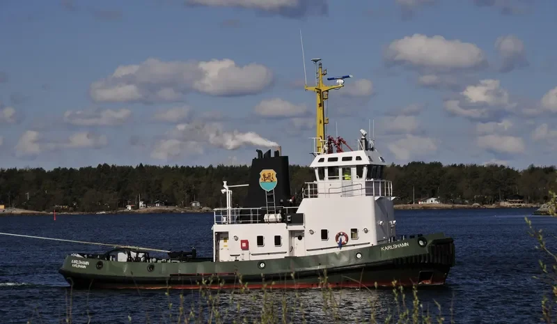 KARLSHAMN Tug Boat IMO 7912678 photo 8