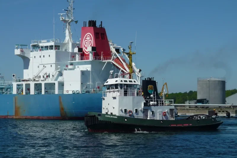 KARLSHAMN Tug Boat IMO 7912678 photo 9