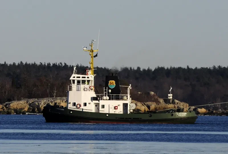 KARLSHAMN Tug Boat IMO 7912678 photo 10