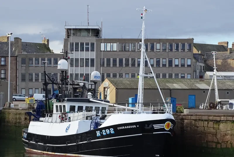 COURAGEOUS III Fishing Vessel IMO 7912719 photo 2