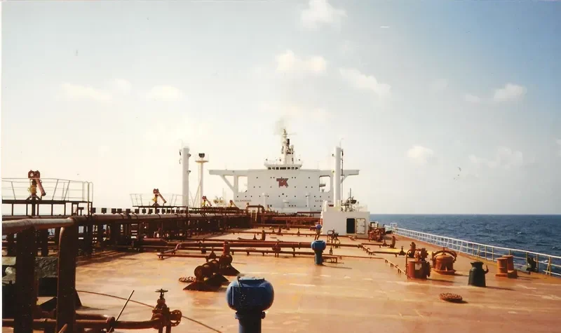 LEO Tanker IMO 7915357 photo 3