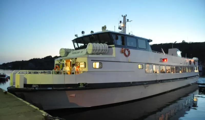 VESLEO II Passenger Ship IMO 7922867 photo 3