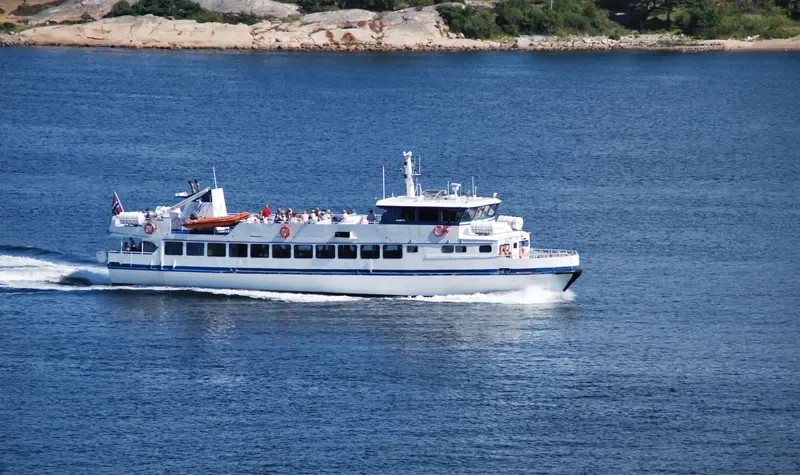 VESLEO II Passenger Ship IMO 7922867 photo 7