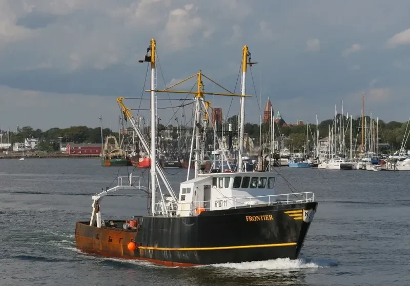 FRONTIER Fishing Vessel IMO 7923225 photo 4