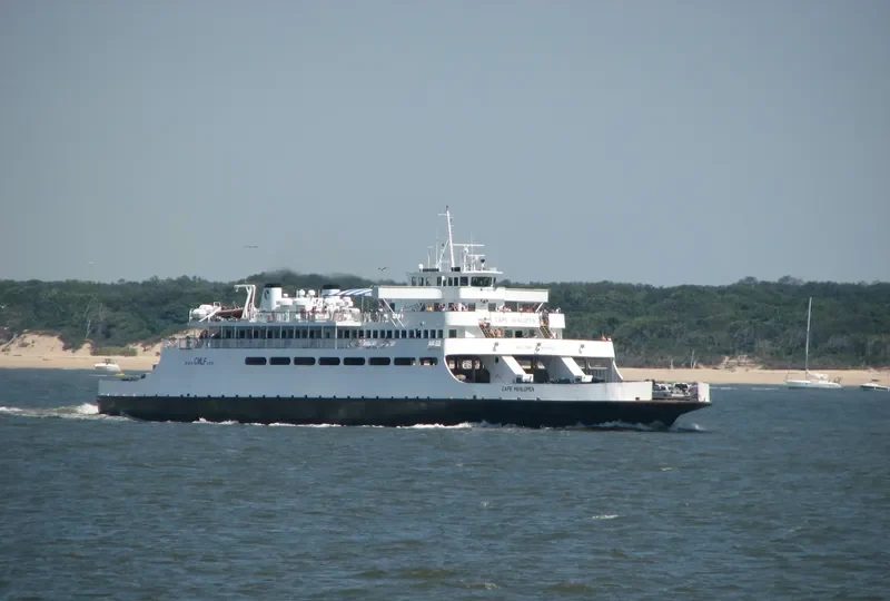 CAPE HENLOPEN Ro-Ro IMO 7923433 photo 6