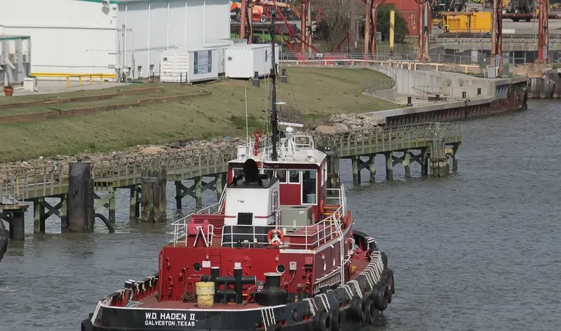 W.D.HADEN II Tug Boat IMO 7925338 photo 6