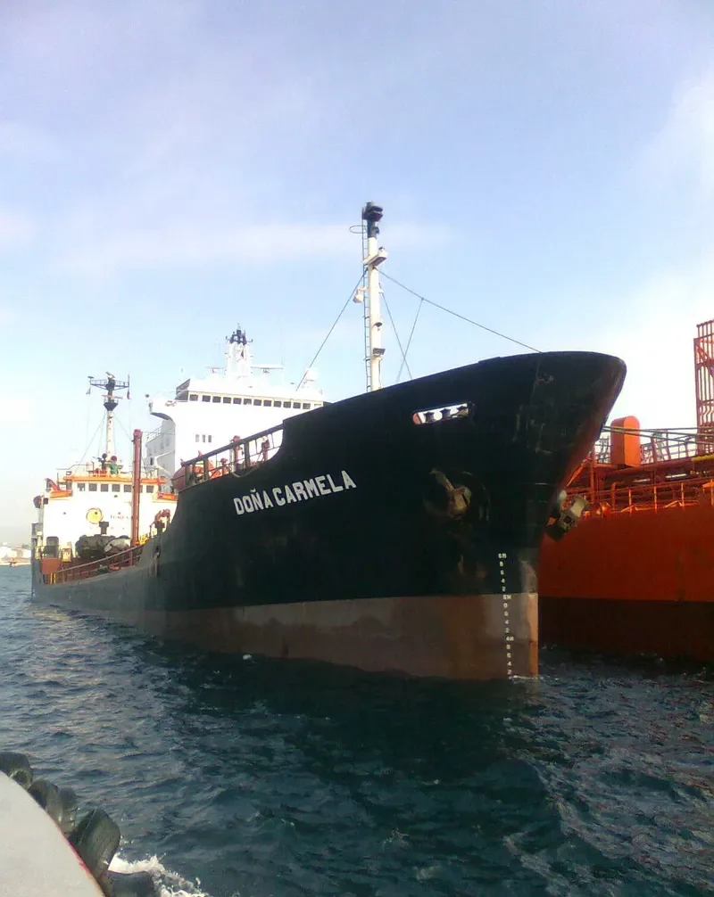 DONA CARMELA Tanker IMO 7927520 photo 9