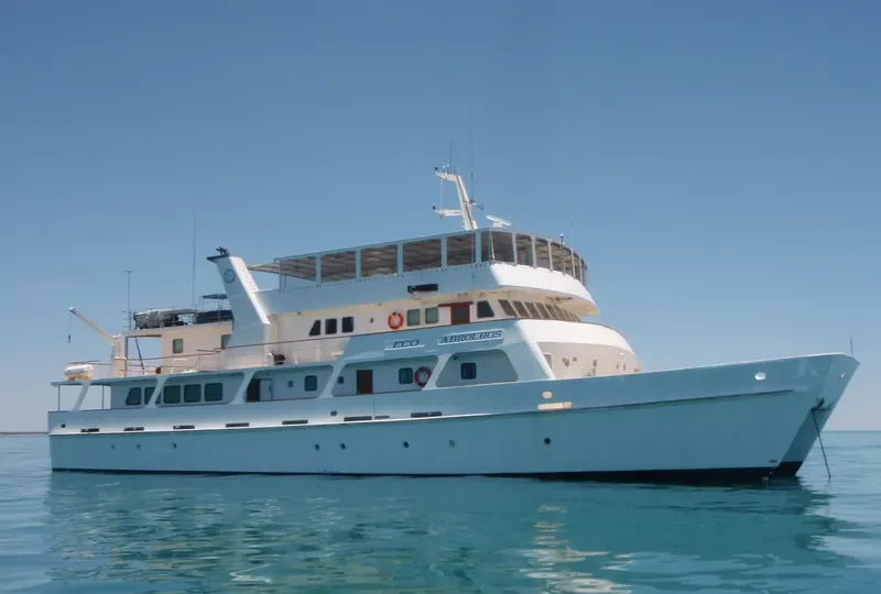 ECO ABROLHOS Passenger Ship IMO 7927659 photo 7