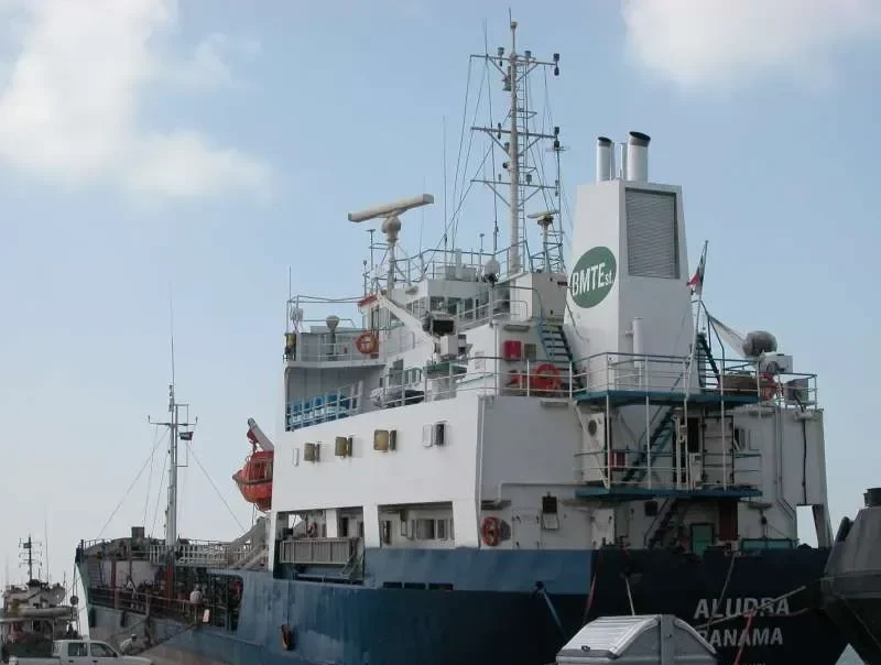 LADY SARAH Tanker IMO 7931131 photo 2