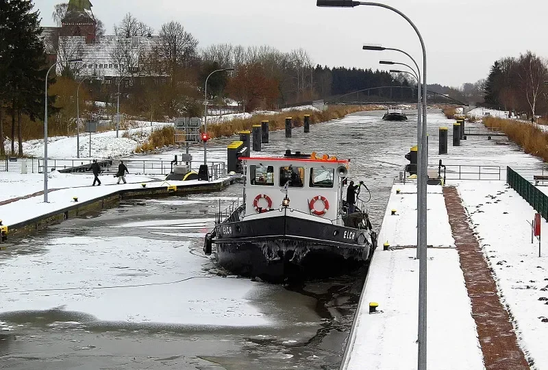 ENJOY IT Tug Boat IMO 7931961 photo 5