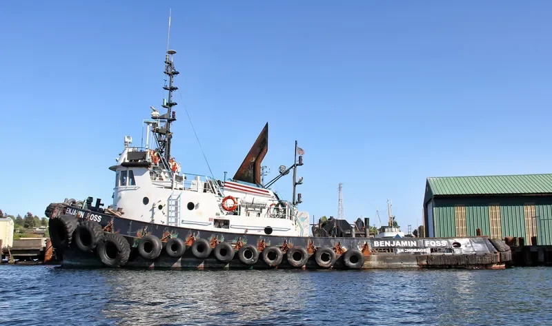 REBEKAH Tug Boat IMO 7932331 photo 2