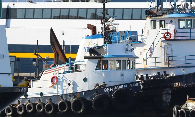 REBEKAH Tug Boat IMO 7932331 photo 3