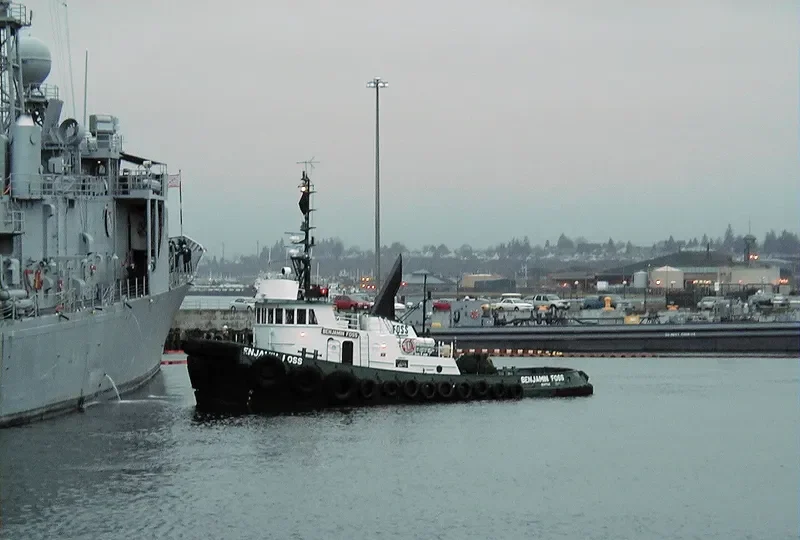 REBEKAH Tug Boat IMO 7932331 photo 4