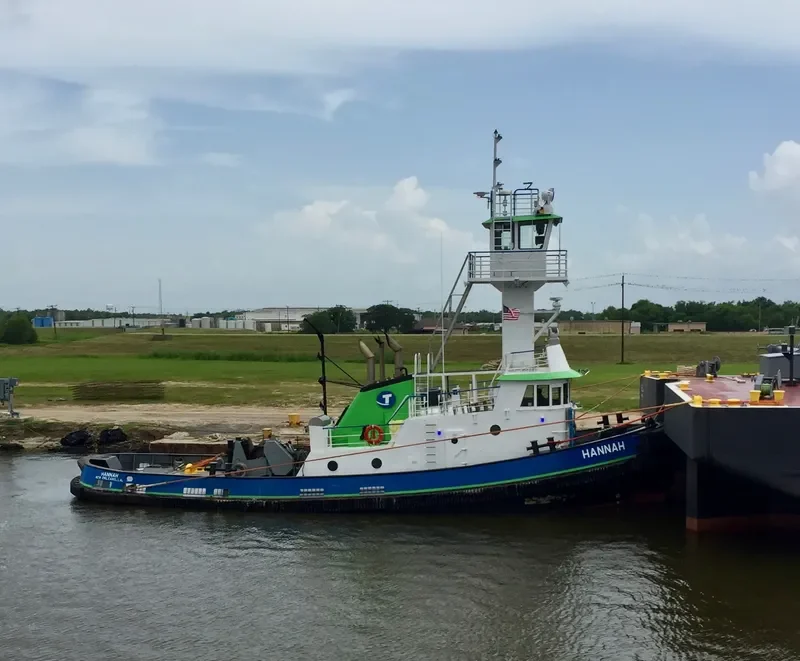 HANNAH Tug Boat IMO 7932343 photo 4