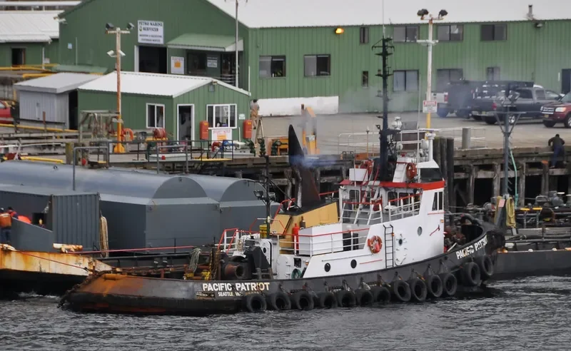 PACIFIC PATRIOT Tug Boat IMO 7932367 photo 2