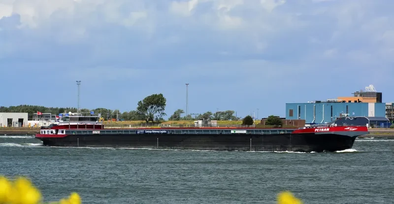 PETRAN Tanker IMO 7936313 photo 2