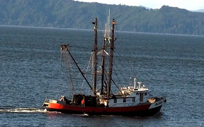 CAPTAIN RALEIGH General Cargo IMO 7937575 photo 6