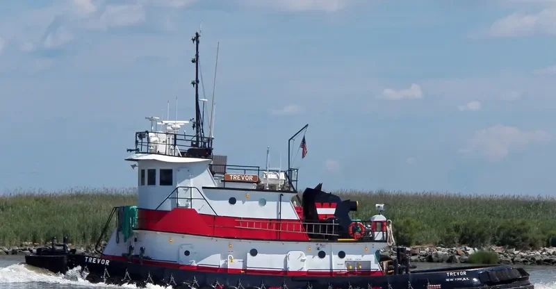 TREVOR Tug Boat IMO 7939638 photo 4