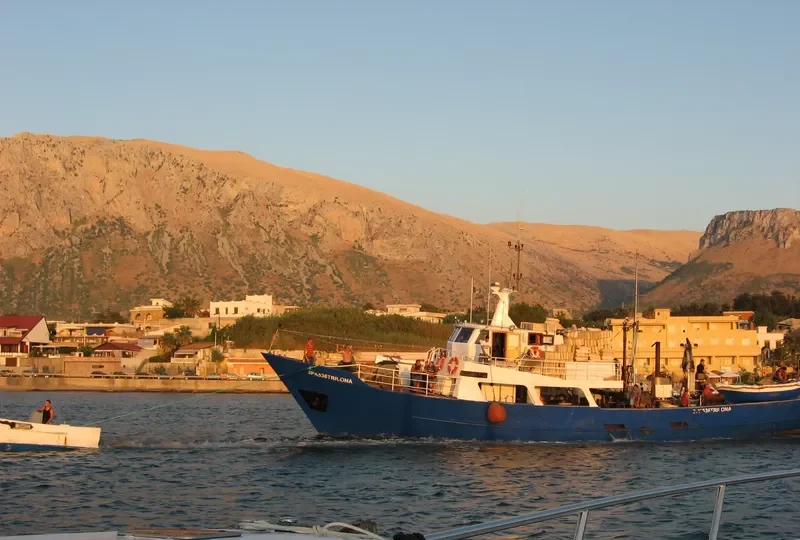 TRILONA Fishing Vessel IMO 7941552 photo 2