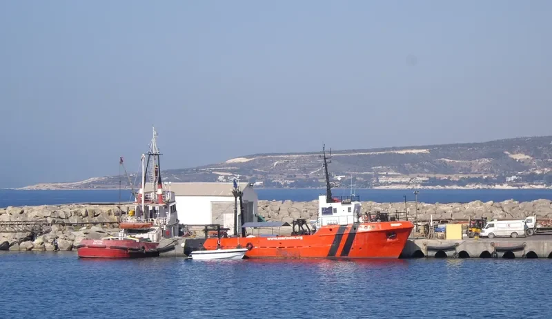 KERYNEIA Tug Boat IMO 7943108