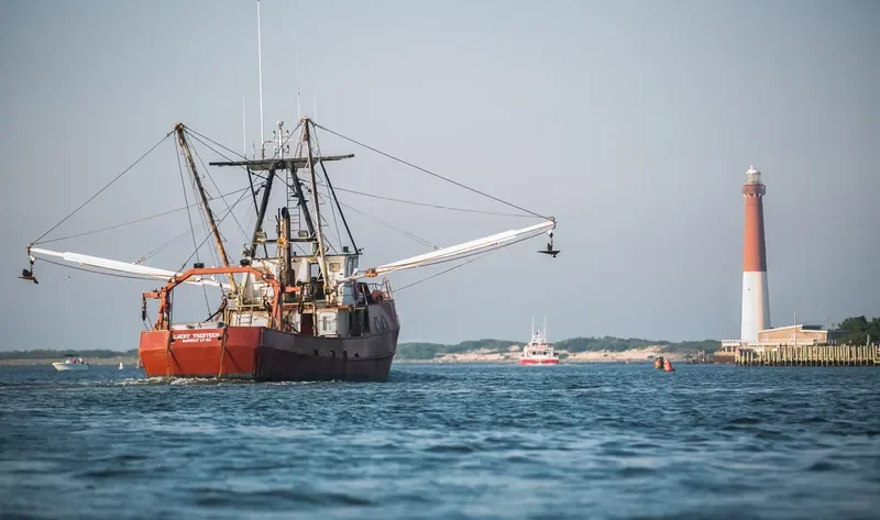LUCKY THIRTEEN Fishing Vessel IMO 7943457