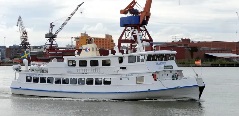 SKARVEN Passenger Ship IMO 7947192 photo 3