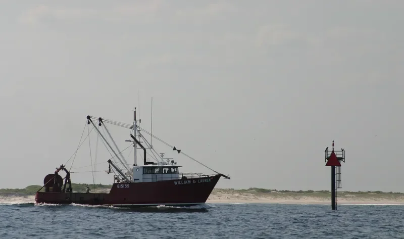 WILLIAM & LAUREN Fishing Vessel IMO 7948433 photo 3