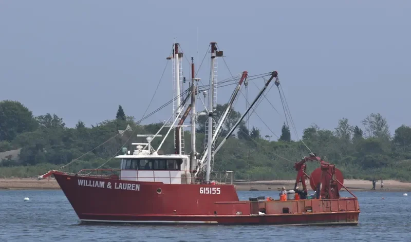 WILLIAM & LAUREN Fishing Vessel IMO 7948433 photo 7