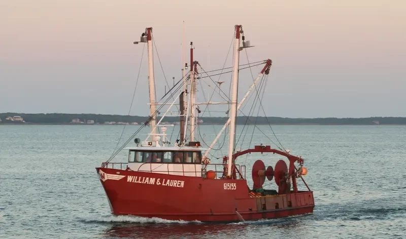 WILLIAM & LAUREN Fishing Vessel IMO 7948433 photo 8