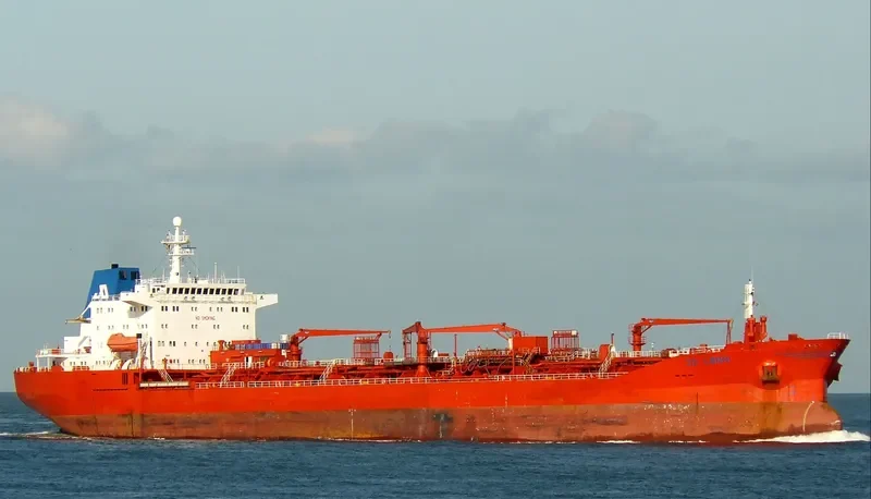 JO LONN Tanker IMO 8000903 photo 4