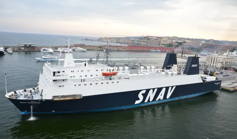 ANI Ro-Ro IMO 8002640 photo 10