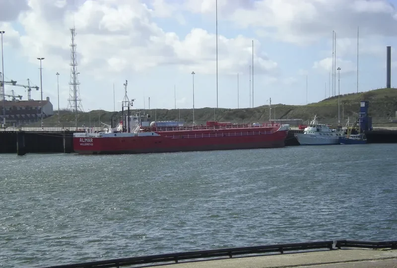 FATEH 1 Tanker IMO 8002729 photo 4