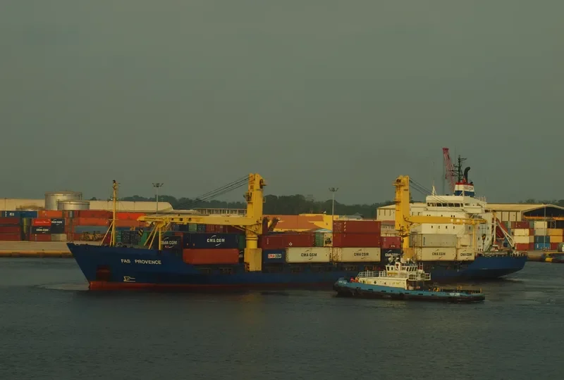 FAS PROVENCE Container Ship IMO 8508436