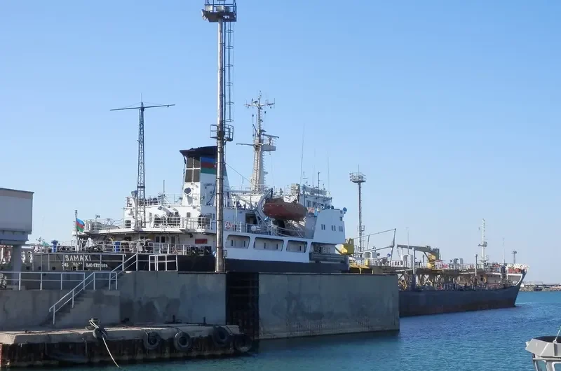 SHAMAKHY Tanker IMO 8725668 photo 3