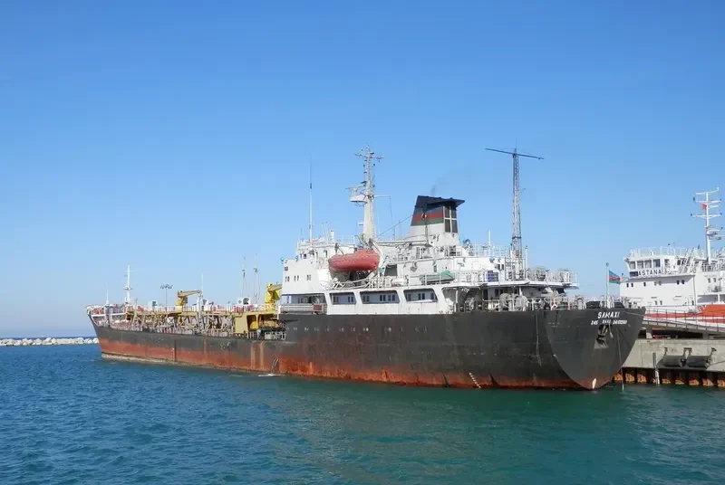 SHAMAKHY Tanker IMO 8725668 photo 4