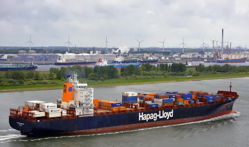 HH JOHANNA Container Ship IMO 8902541 photo 6