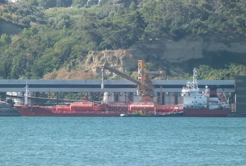 DURUCA Tanker IMO 8916504 photo 9