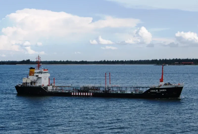 NADINE Tanker IMO 9015383 photo 2