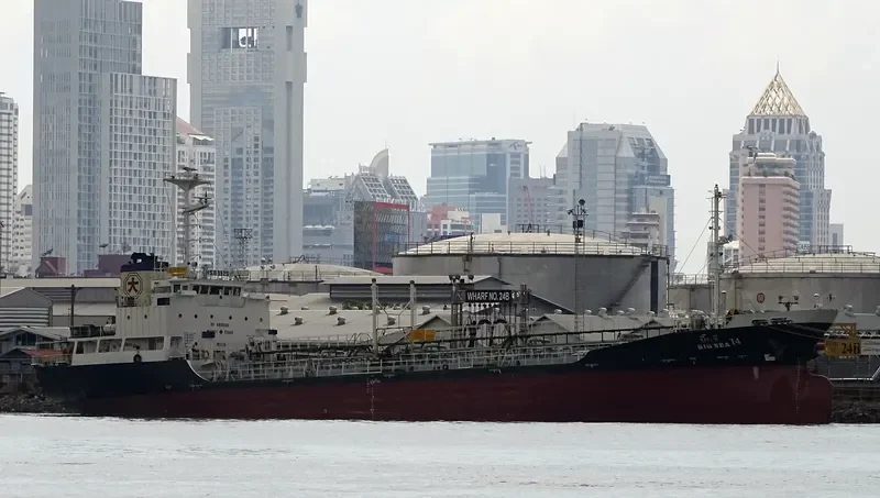 BIG SEA 14 Tanker IMO 9016703 photo 2