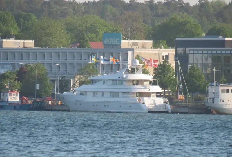 NORTHERN CROSS Passenger Ship IMO 9017367 photo 5