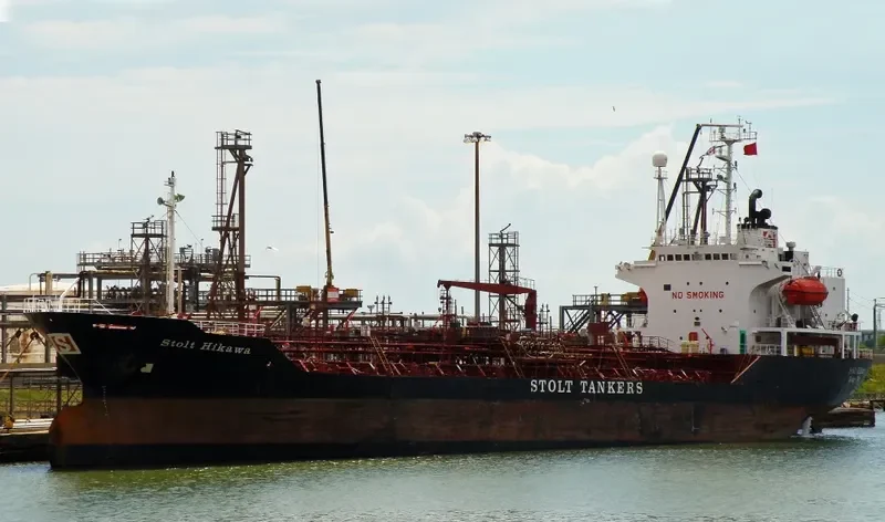 GLORIWAVE Tanker IMO 9017666 photo 8