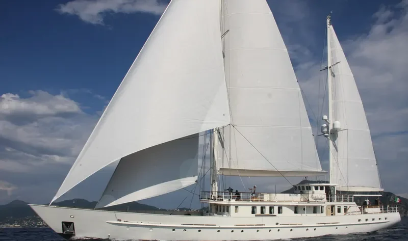 DIONE STAR General Cargo IMO 9017692 photo 2