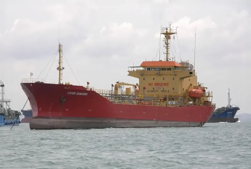 CATUR SAMUDRA Tanker IMO 9019547 photo 3