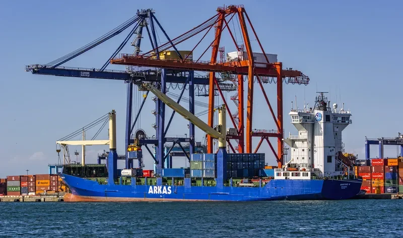 MARTINE A Container Ship IMO 9020340 photo 4