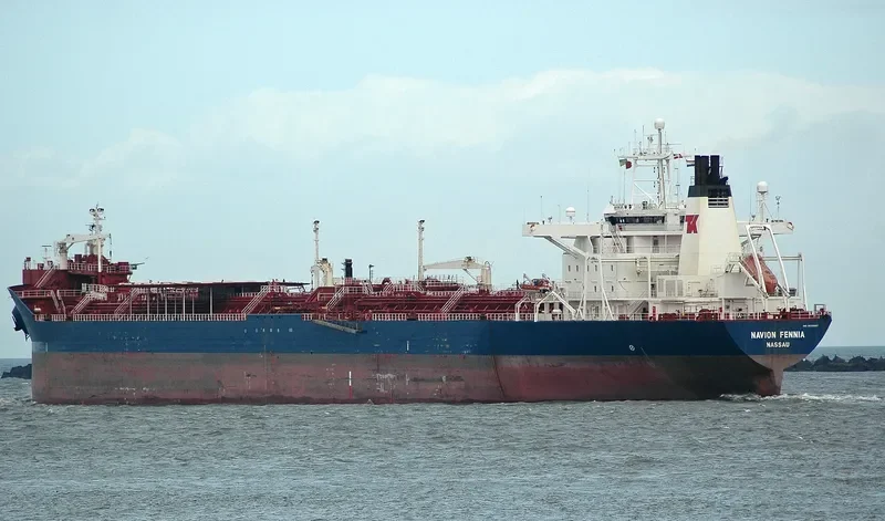 AVION Tanker IMO 9020687 photo 9