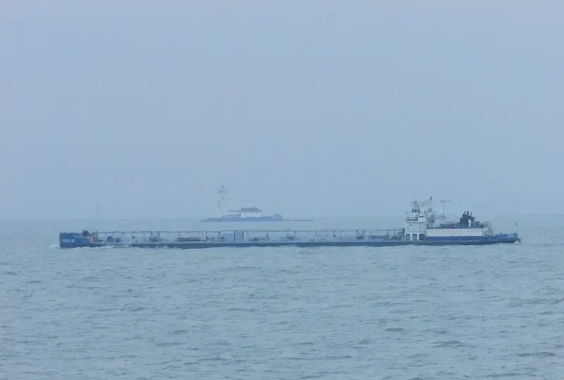 BRATSK GES Tanker IMO 9027130 photo 2