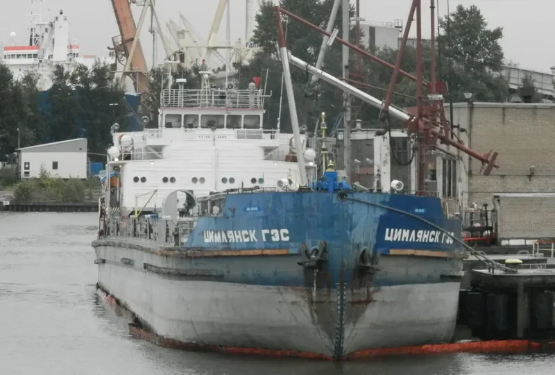 TSIMLYANSK GES Tanker IMO 9027154 photo 3
